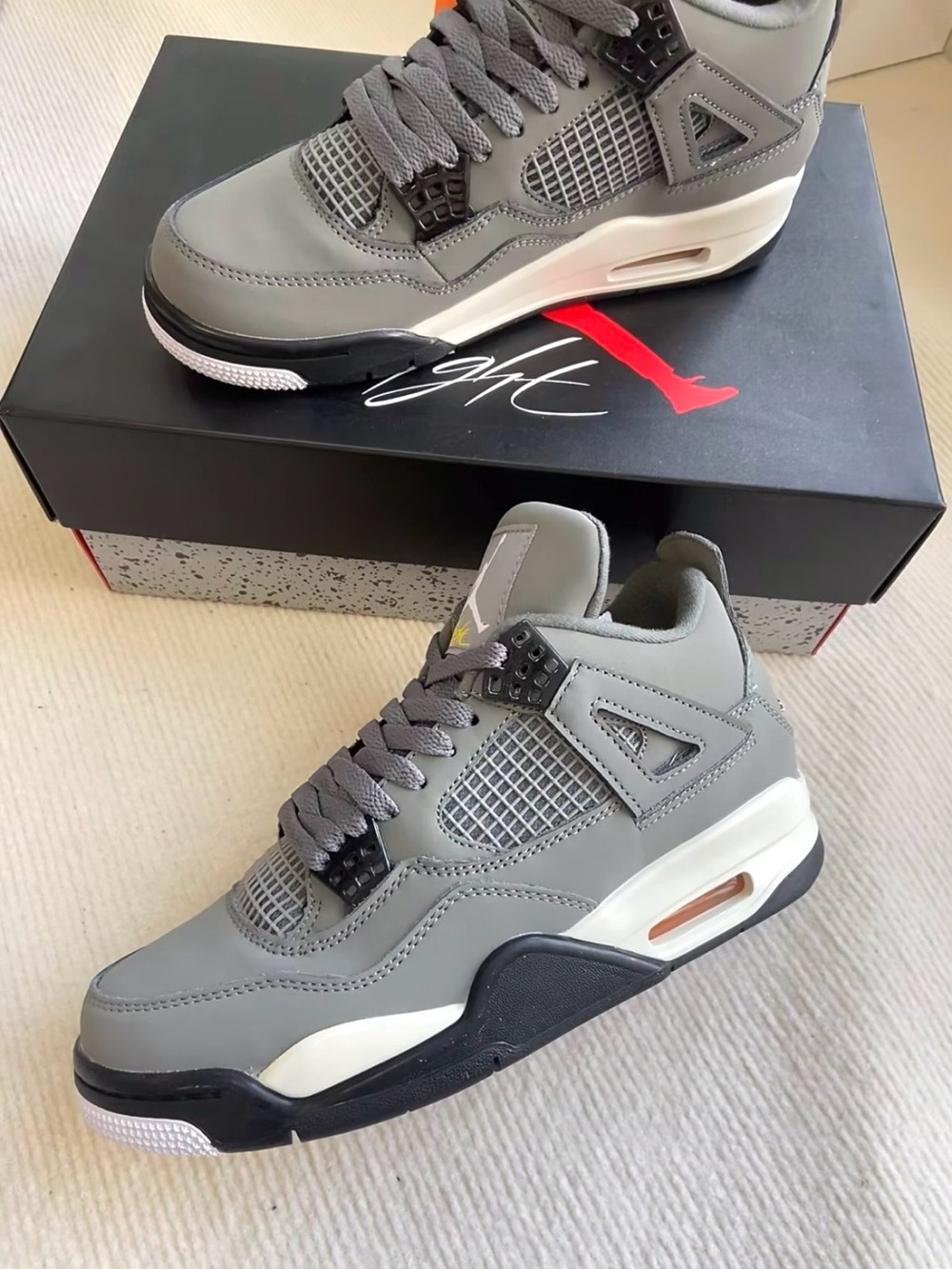 Jordan 4 Retro Cool Grey 2019 -Men’s Sleek Athletic Trainers Sneakers - Picture 4 of 6